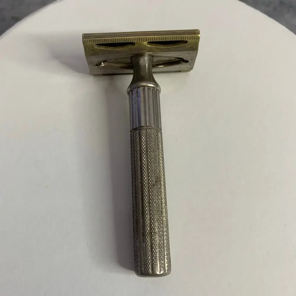 Gillette Fat Handle Double Bladed Safety Razor, WWII Era, 1940's, Vintage, Deco